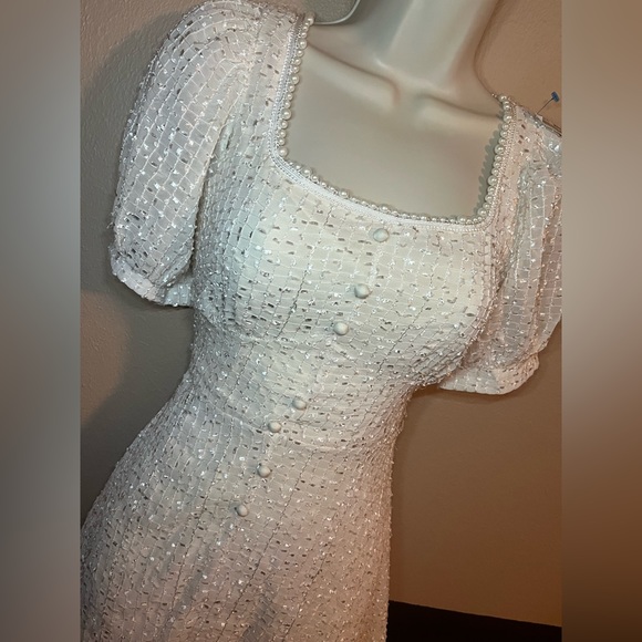 Mini dress - Picture 2 of 7